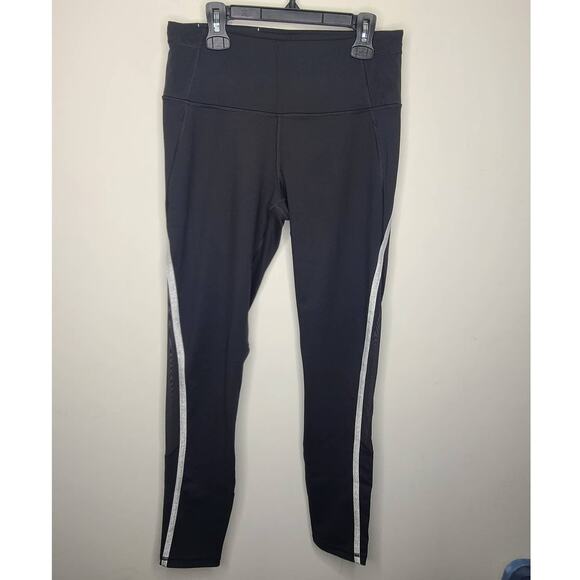 Victoria's Secret VS Knockout leggings - medium - Picture 1 of 4